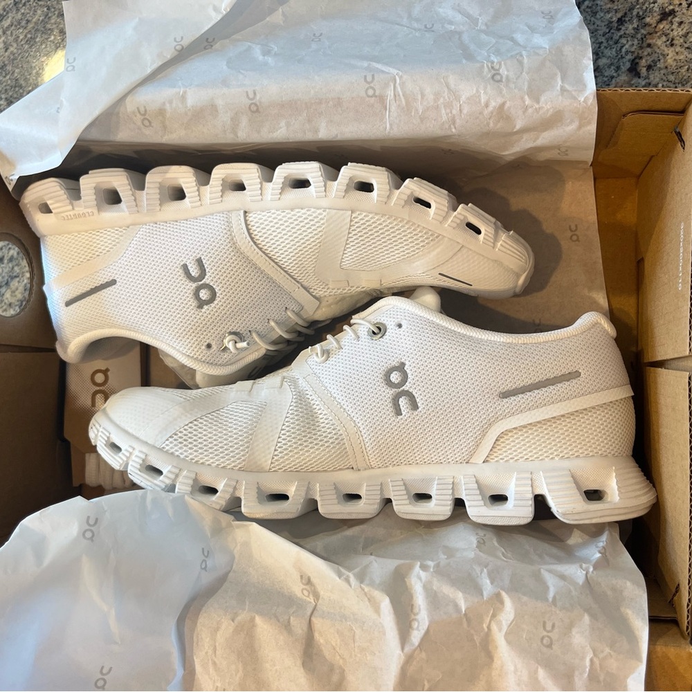 ON Women's White Athletic Shoes